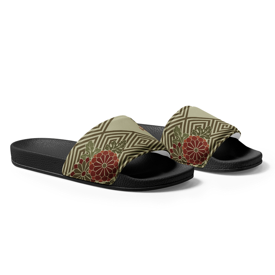 Chrysanthemum. Women's Slides product image (4)