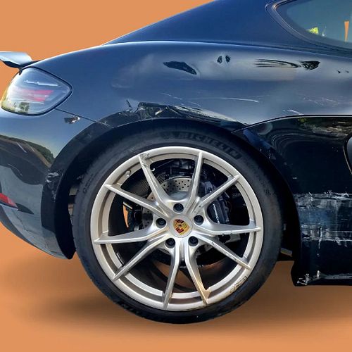 Just a fender bender 👀☹️.
Don't assume ppl will stop at stop signs.... it's crazy out there, drive safe!!
.
.
.
#porsche718 #...