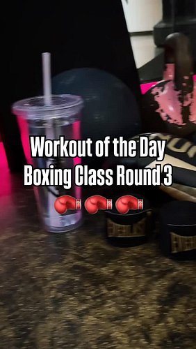 Workout of the Day | Boxing & Conditioning Class 🥊 This was my third round of class and first time sparring (it was a surpris...