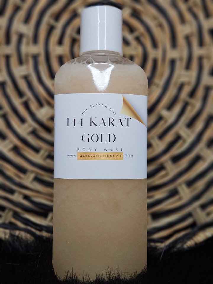 BIG 144 KARAT GOLD BODY WASH product image (1)