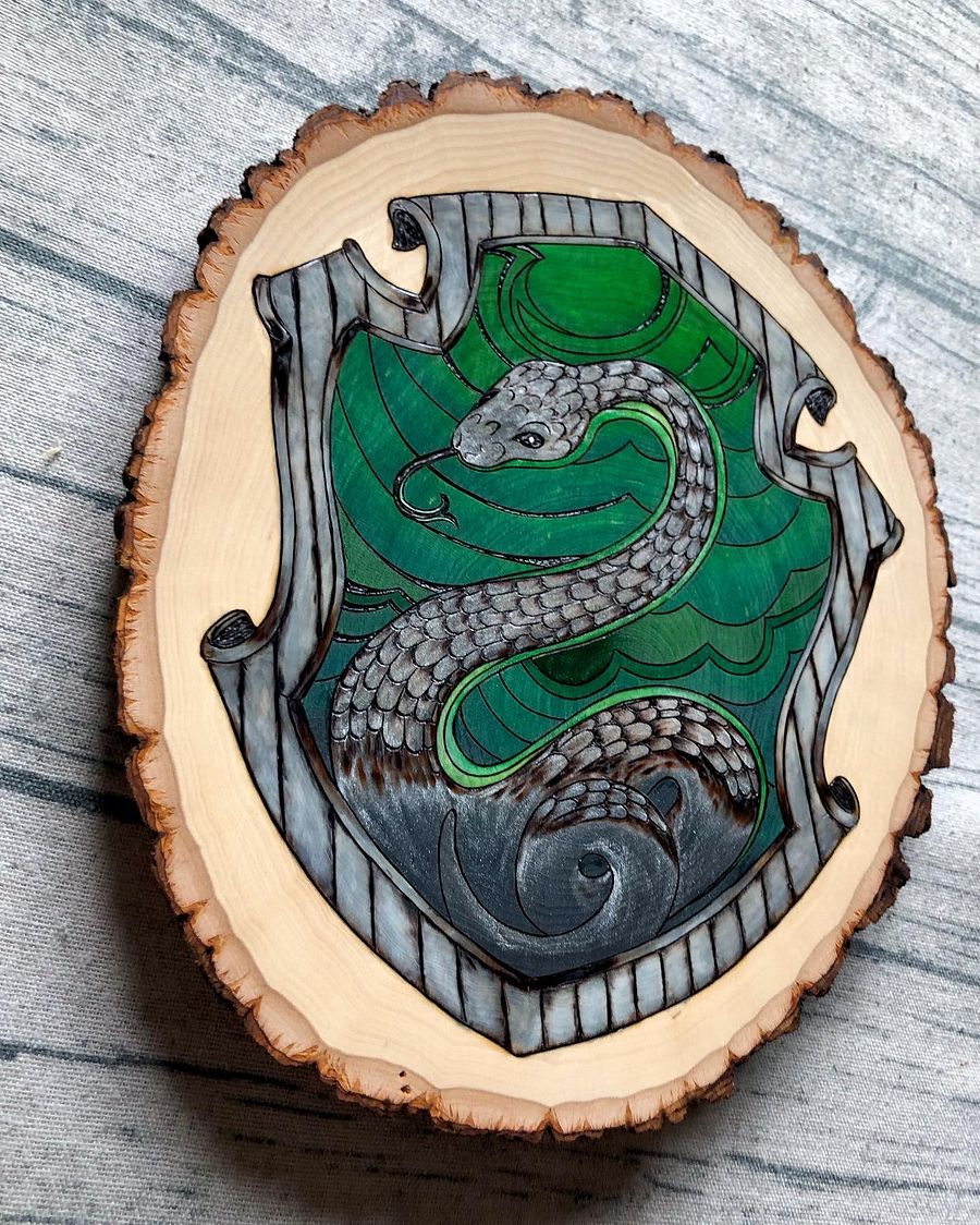 Slytherin Hogwarts House Crest product image (3)