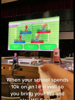 I love Wii Tennis #fyp #foryoupage #wii #wiisports #wiitennis #ledwall @Arial Greenmarker