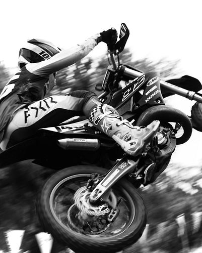 Area 51 Frames • 06-08-25
-
#motocross #dirtbike #racing #blackandwhite #whip #dirtbikes #mx #photo