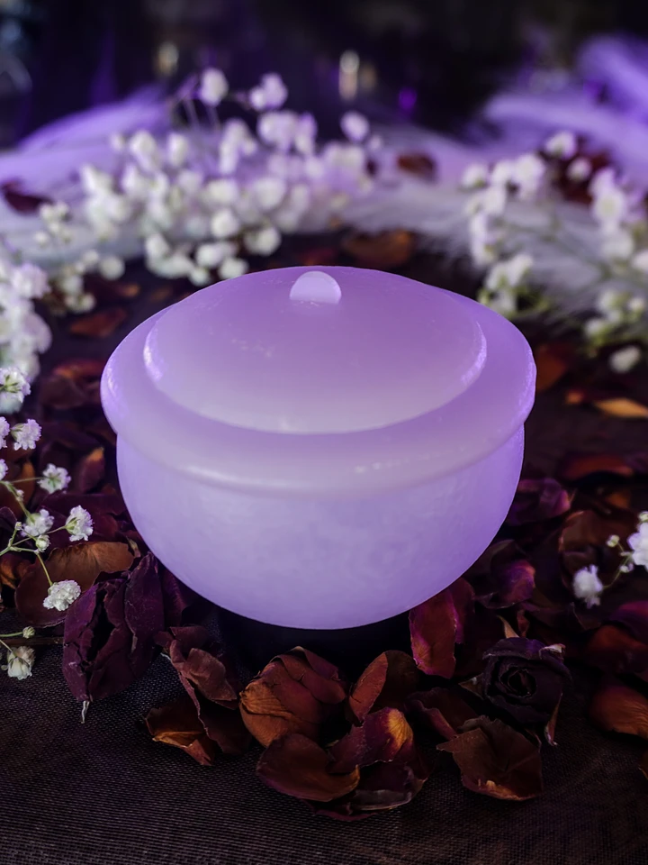 Lavender Resin Cauldron product image (1)