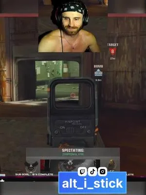 She tried to clutch up but flashed herself 💀 #BlackOps6 #GamingFails #SquadMoments #FunnyGaming