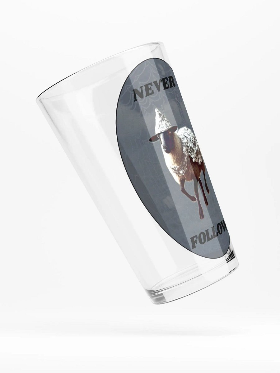 Webs & Showdows Black Sheep Pint Glass product image (4)