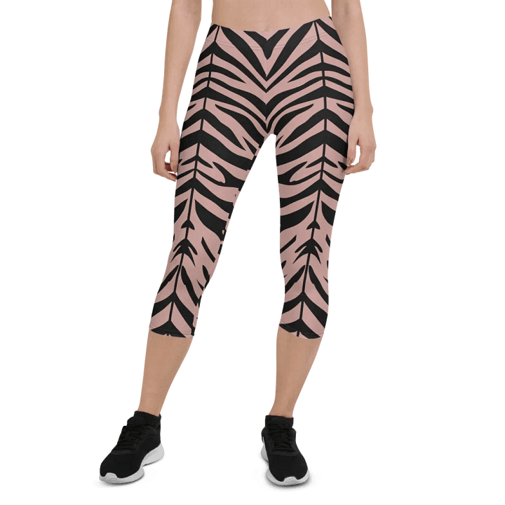 Vivencia Active Designer Capri Leggings product image (1)