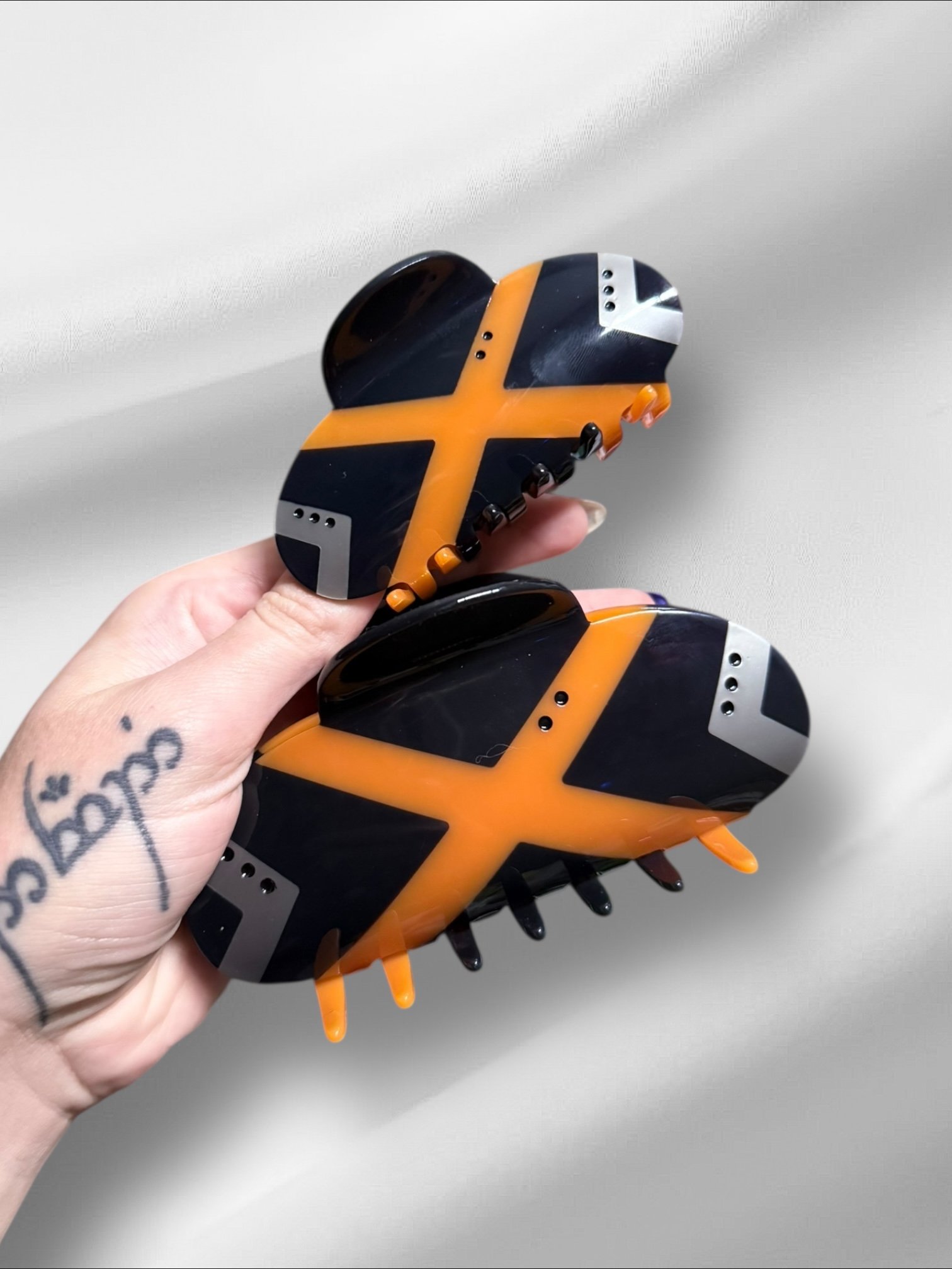 *PRE ORDER* BAKUGO HAIR CLAW product image (3)