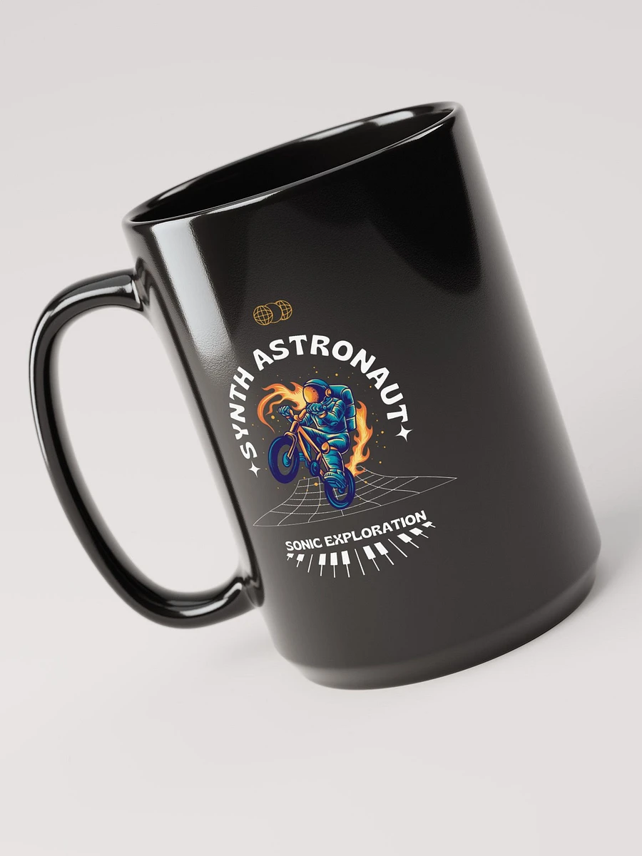 SYNTH ASTRONAUT MUG product image (3)