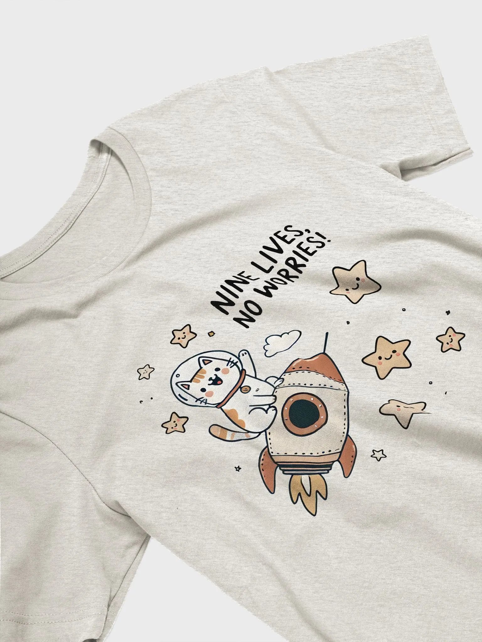 Nine lives, no worries t-shirt product image (3)