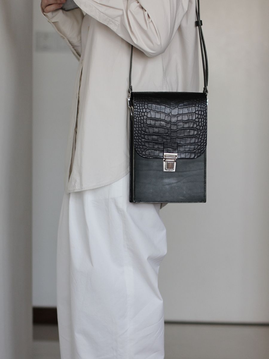 Croc Embossed Vegetable Tanned Leather Satchel product image (8)