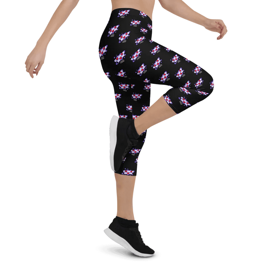 CasRae Logo Capri Leggings (Black) product image (4)
