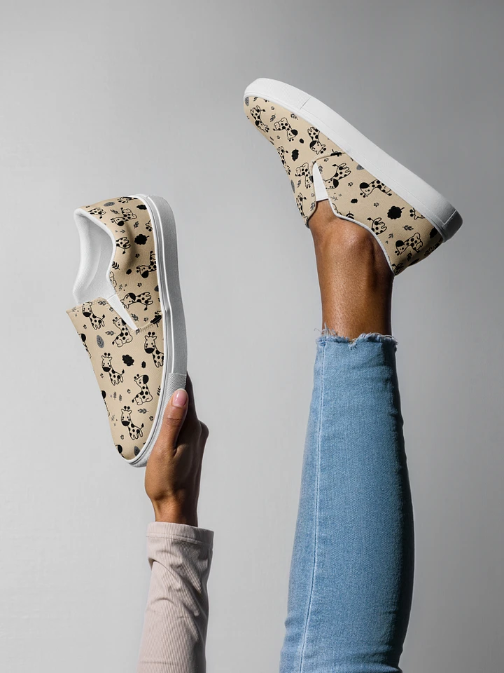 Kawaii Giraffe Pattern Canvas Slip-On Shoes product image (1)