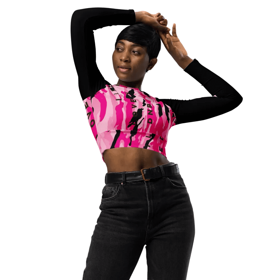 'I LOVE DNB' Pink Camo Crop Top product image (10)