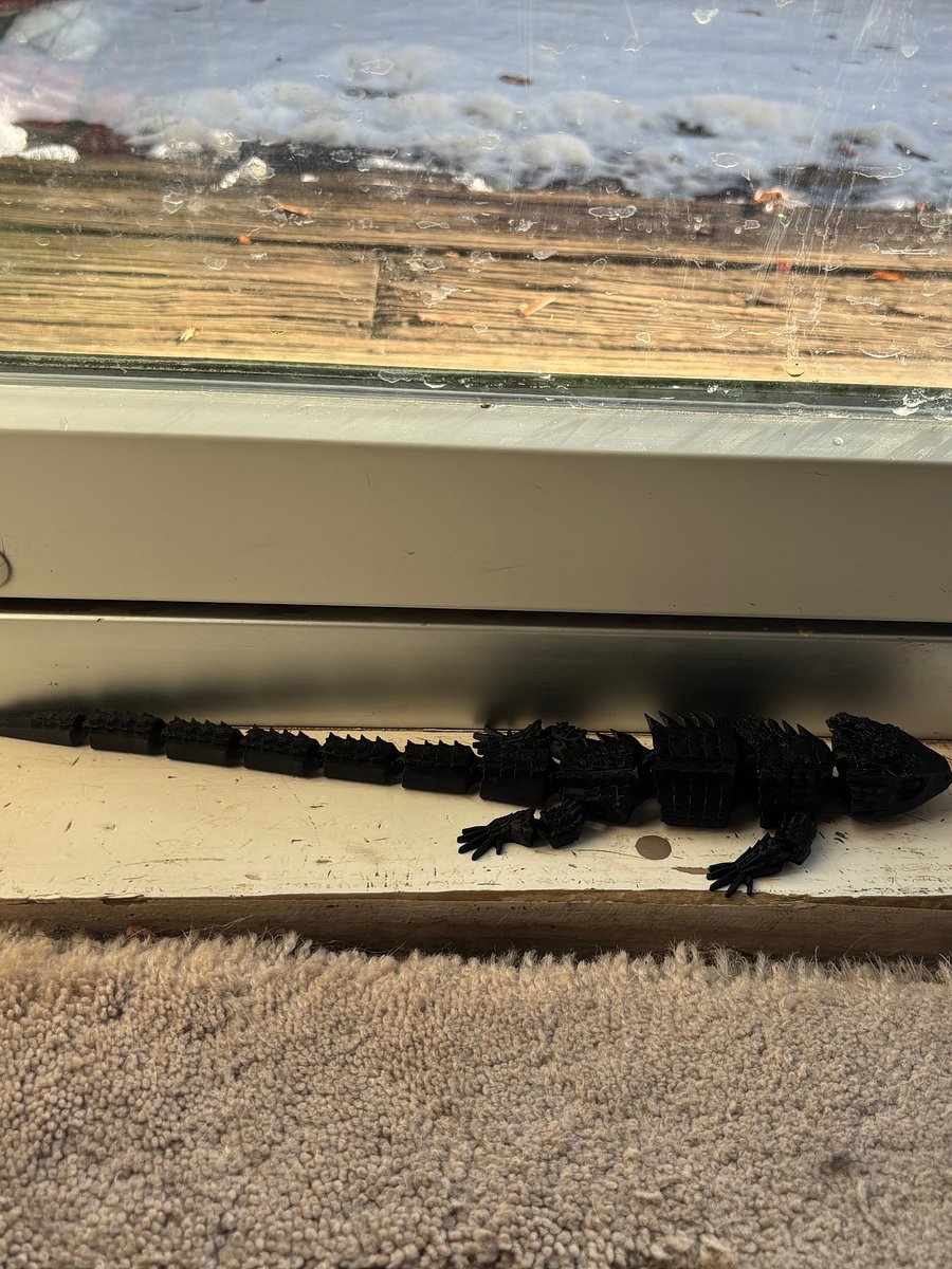 Giant 3D printed lizard product image (1)
