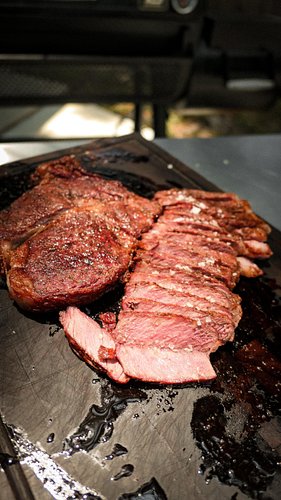 𝗦𝗠𝗢𝗞𝗘 ‘𝗡 𝗙𝗥𝗜𝗘𝗗 𝗪𝗔𝗚𝗬𝗨 𝗥𝗜𝗕𝗘𝗬𝗘
Although it might shoot your cholesterol through the roof, I’d say it’s pretty darn worth it. 
Be...