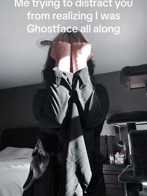 #scream #ghostface #horrortok #screammovie #ghostfacescream #ghostfacecosplay #ghostfacemask #mask #cosplay #booktok #fypシ #viral #fun #trending #trend #dance 
