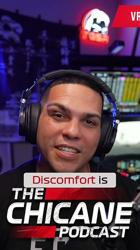 VR Headset Discomfort: Truth About Long-Term Use
VR headsets: fun, but uncomfortable after extended use. We explore the weigh...