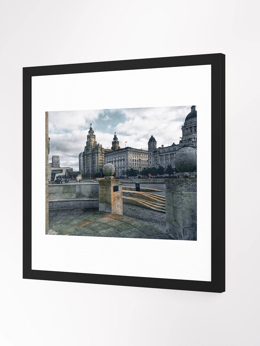 The Liver Building - Liverpool product image (2)