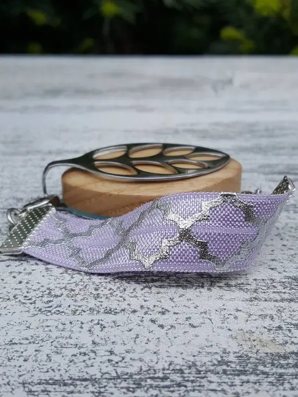 Lavender Quatrefoil Elastic Bracelet | Handmade Accessory for Bellabeat Leaf Urban & Ivy product image (1)