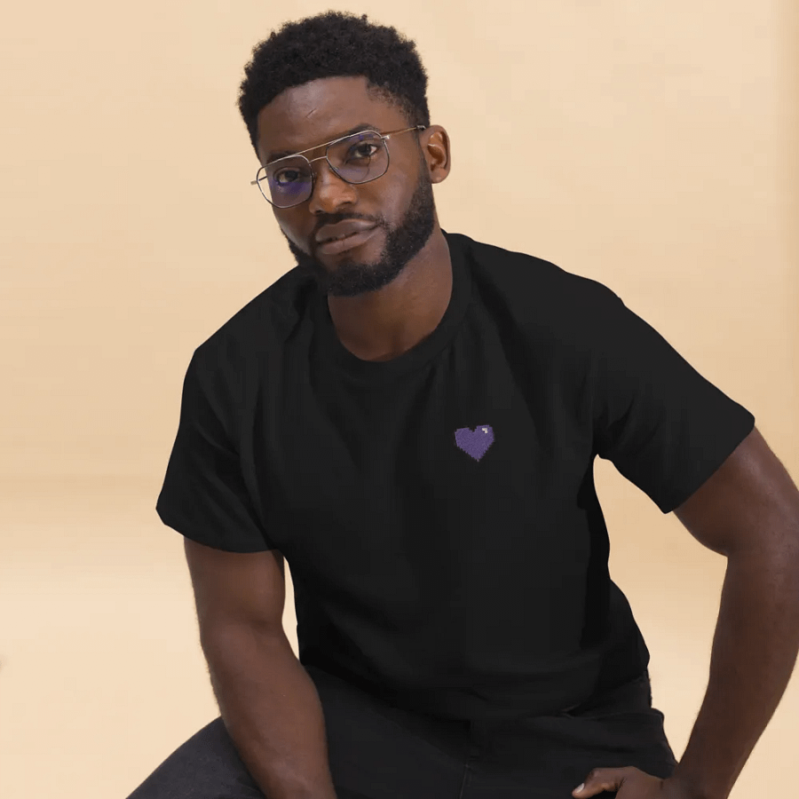 HollyRex Embroidered Pixel Heart Tee product image (12)