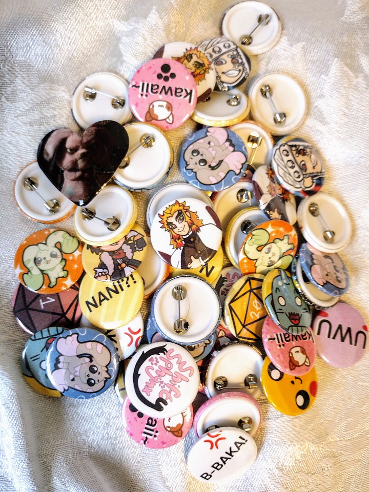 Pin Gatcha product image (2)