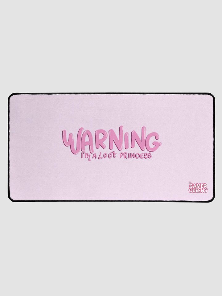 loot QUEENS desk mat product image (1)