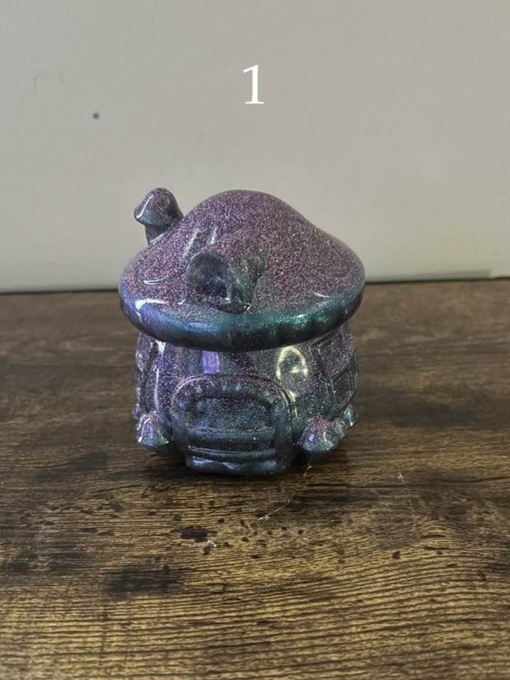🍄 Handmade Resin Mushroom House Trinket Jars – One of a Kind product image (1)