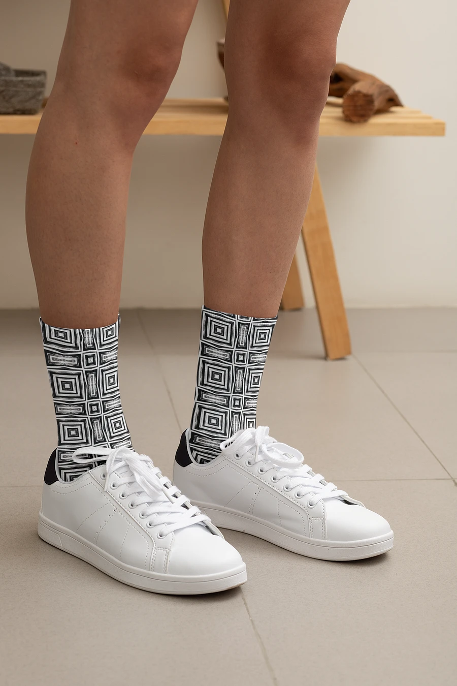 Abstract Monochrome Repeating Pattern Unisex Socks product image (10)