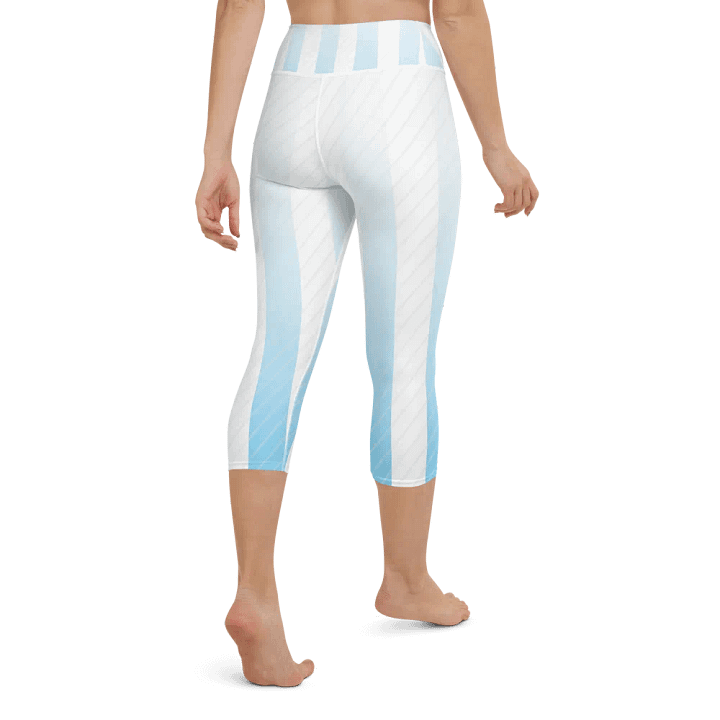Gradient Blue 90s Yoga Capri Leggings product image (2)