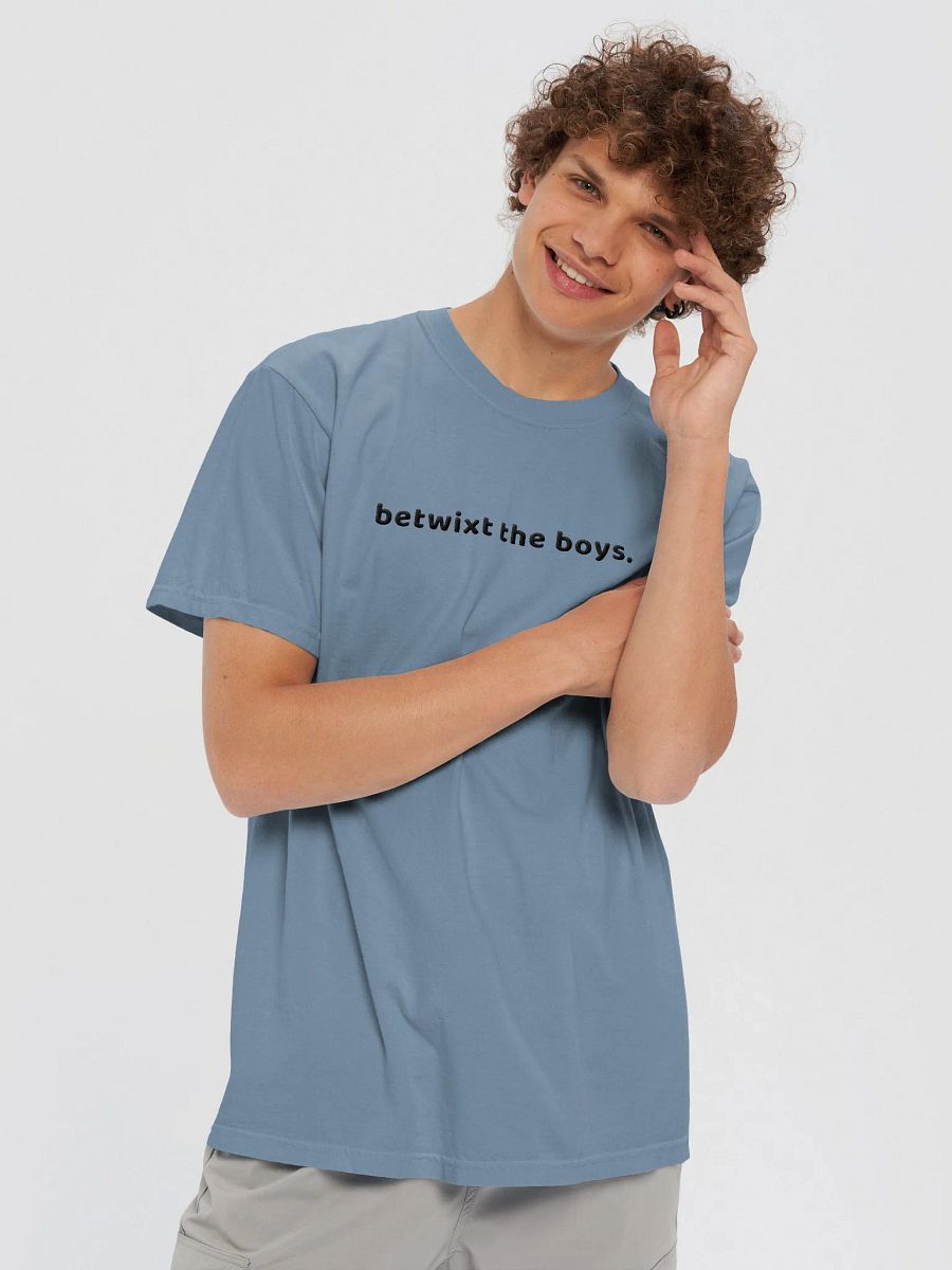 Betwixt the Boys T-Shirt Black Thread product image (44)