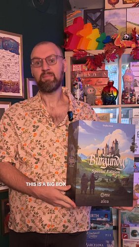 I like big boxes and I can not fit them in my Kalaxi! Castles of Burgundy is a classic for any collection of course I got the...