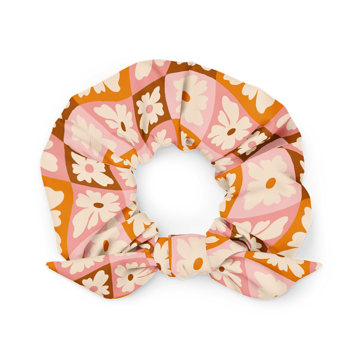 Retro Daisy Checks All-Over Print Scrunchie product image (1)