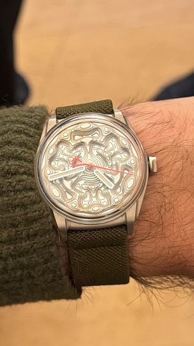 Kollokium just dropped the Projekt 02! Lumed pins are replaced with layers – each one cut, painted and stacked on the dial by...