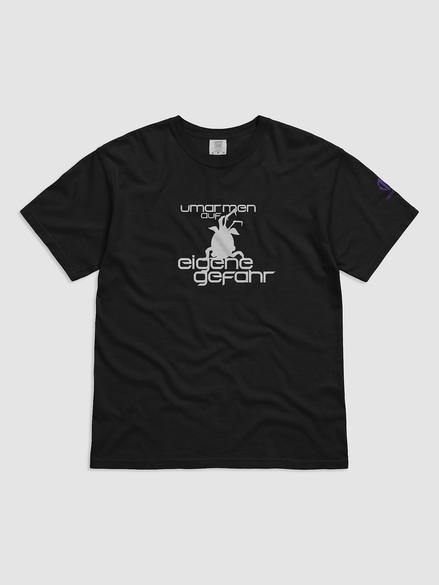 Umarmung gefährlich - T-Shirt mit weißem Design product image (1)