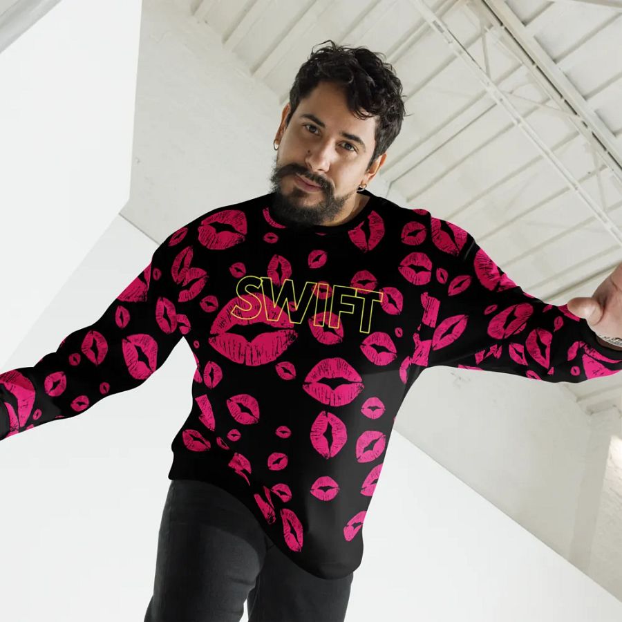 SwiftKisses Sweater product image (3)