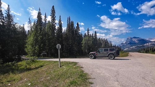 Thompson Creek has a campground with a full-time attendant
#rockymountainhouse #clearwatercounty #dtcountry #albertaparks #tr...