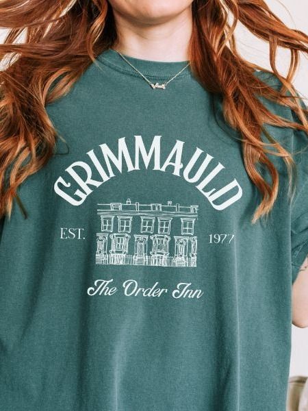 Grimmauld Inn Vintage Minimalist Style Shirt product image (34)