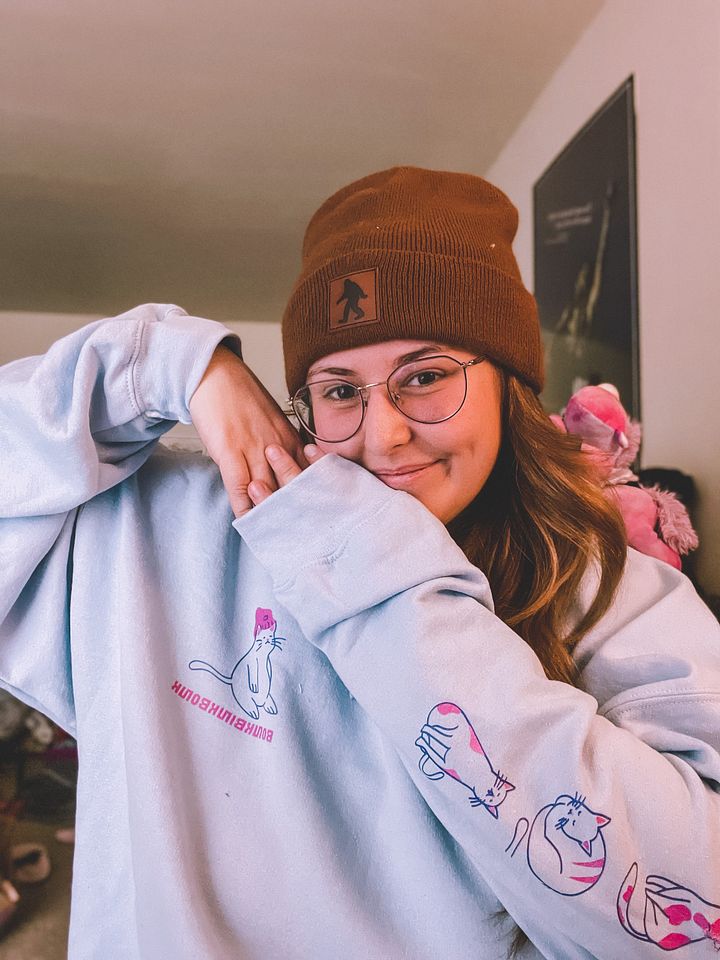 Mira's Friends Lavender Print Crewneck product image (1)