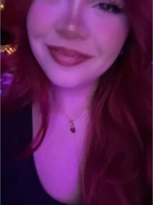 What’s your favorite scary movie?? // #gamergirl #twitch #twitchstreamer #egirl #horrorgamer #streamer #imjustagirl #ghostface #scream #ghostfacecult 