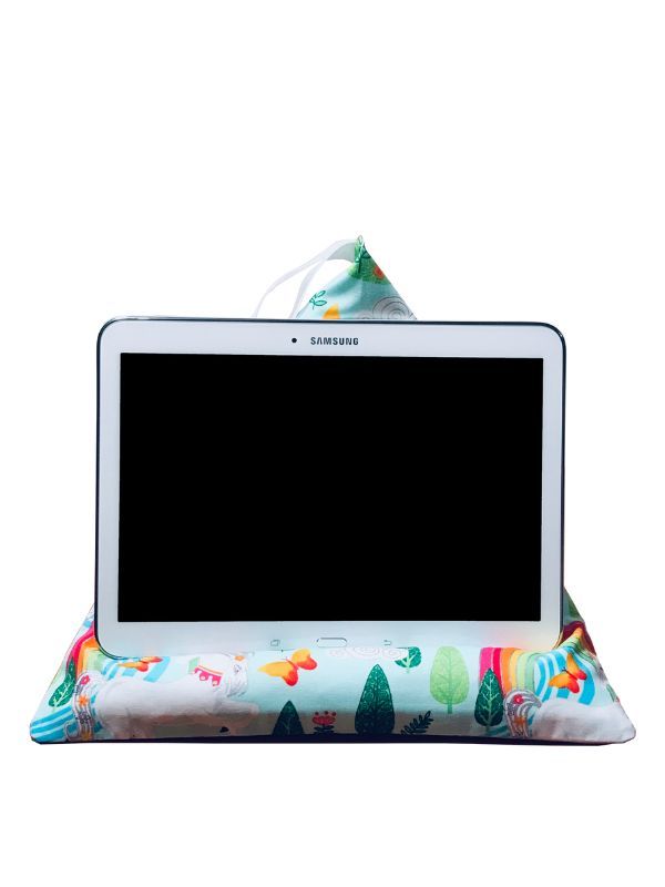 Unicorns On Green Background Fabric Print product image (5)
