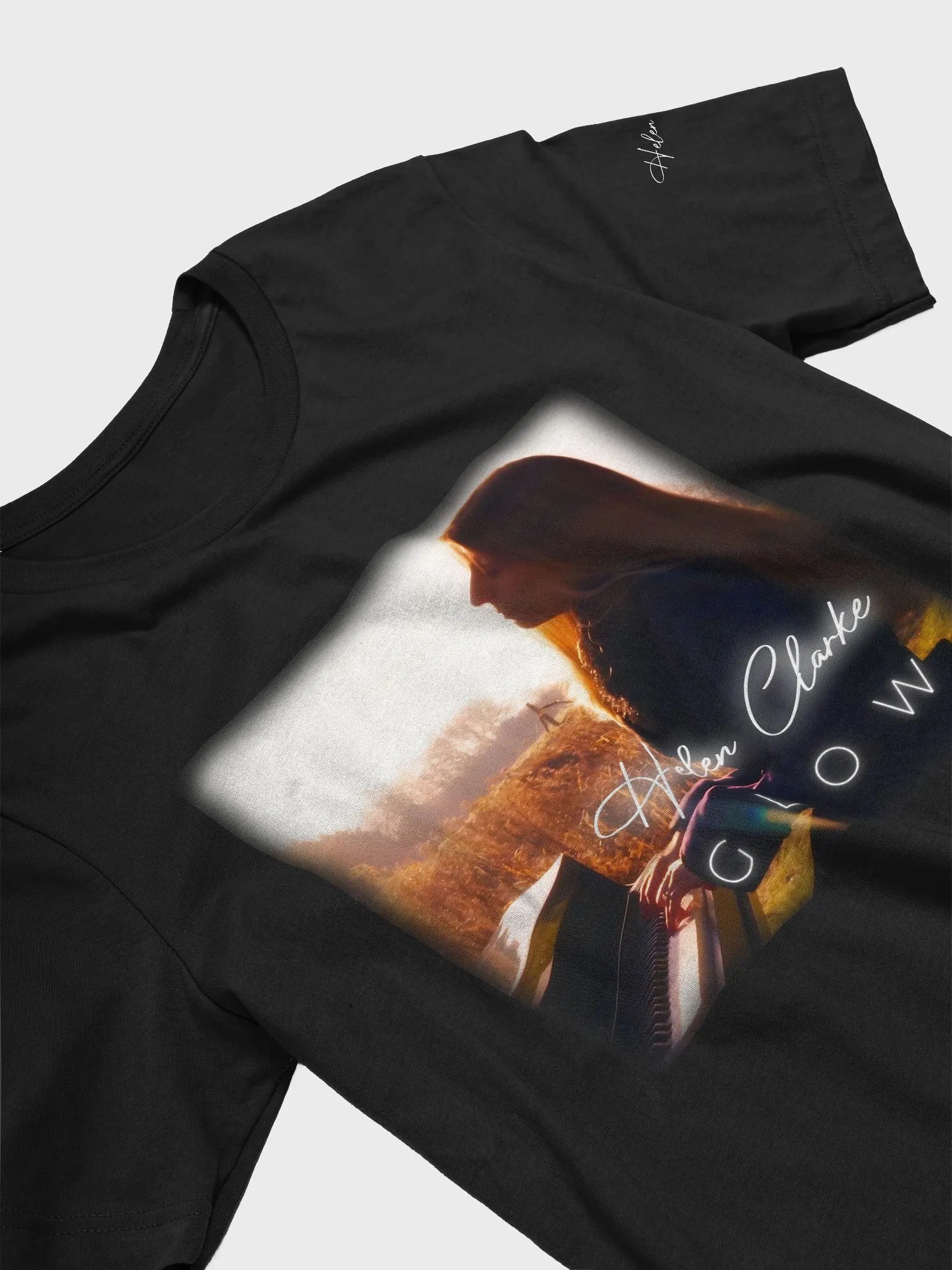 Helen Clarke Glow T-shirt product image (27)