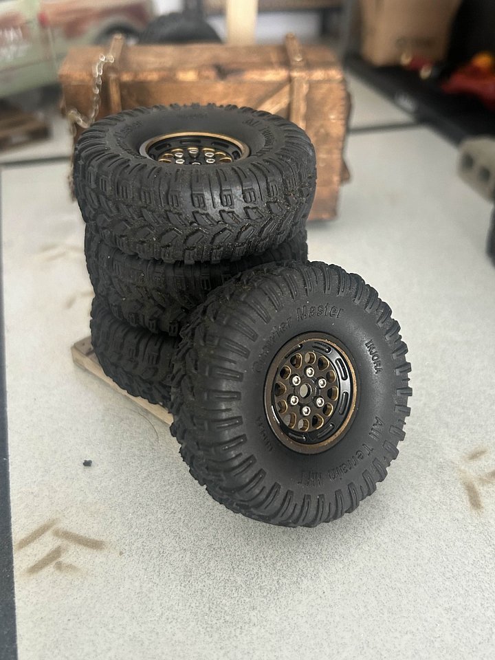 Powerhobby wheels / injora tires product image (1)