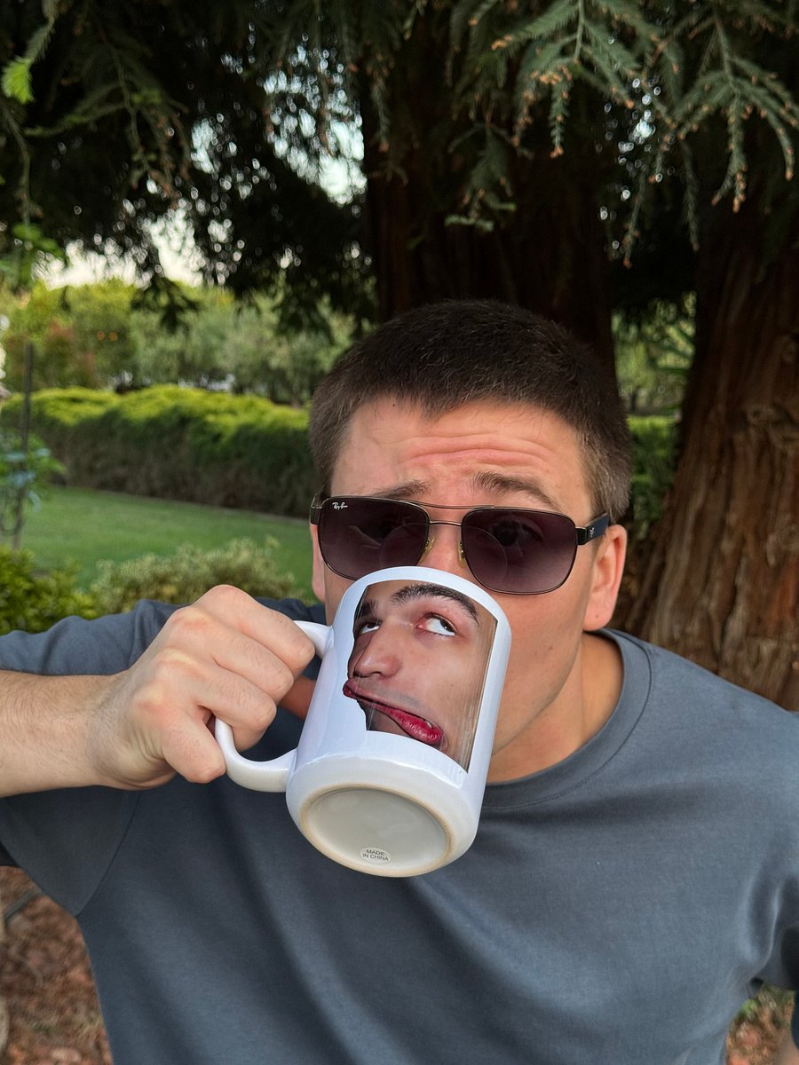 DA FACE MUG product image (7)