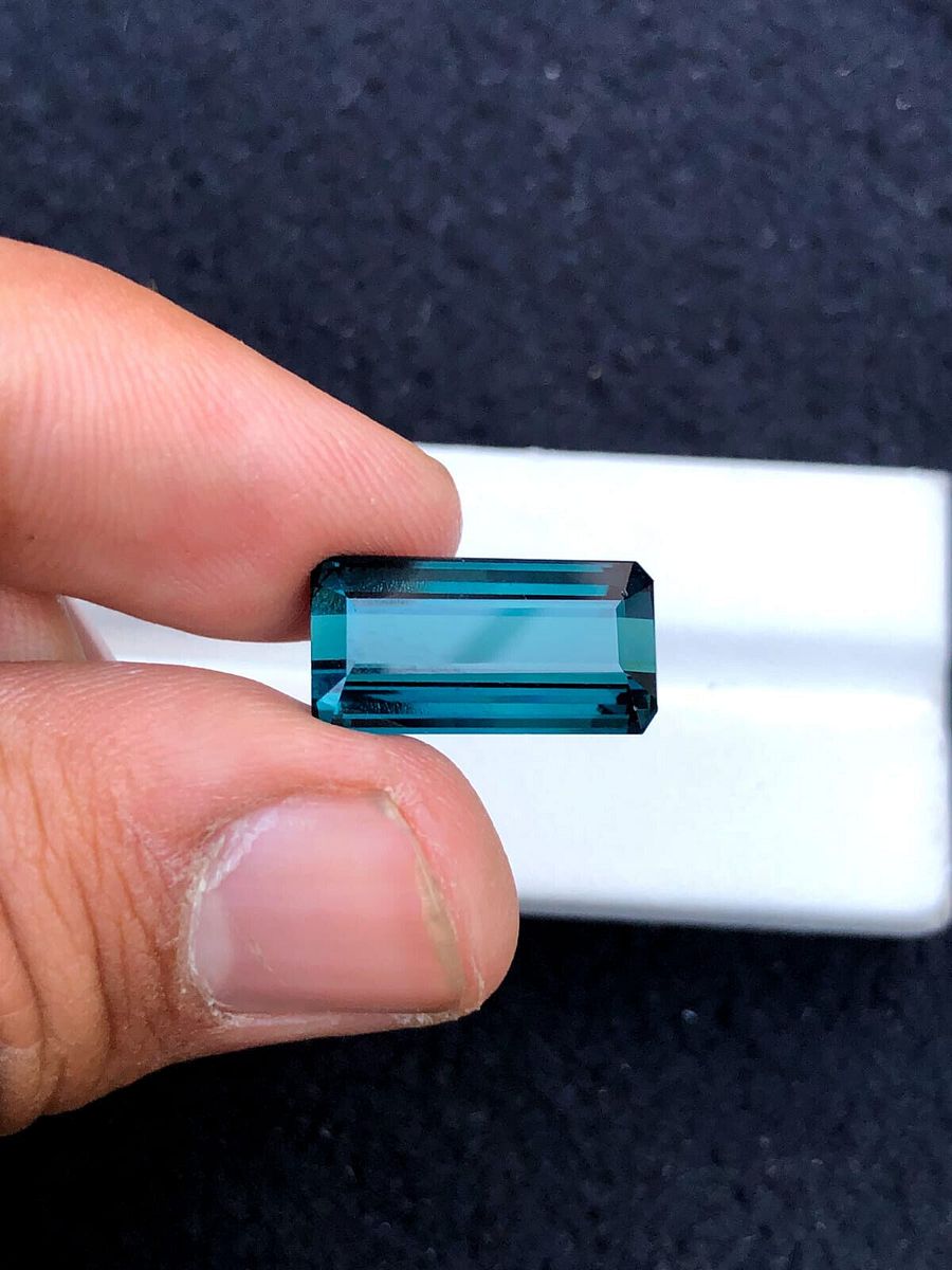 EYE CLEAN INDICOLITE NEON BLUE NAVYA BLUE TOURMALINE FOR MEN'S RING, 8 CRT product image (3)