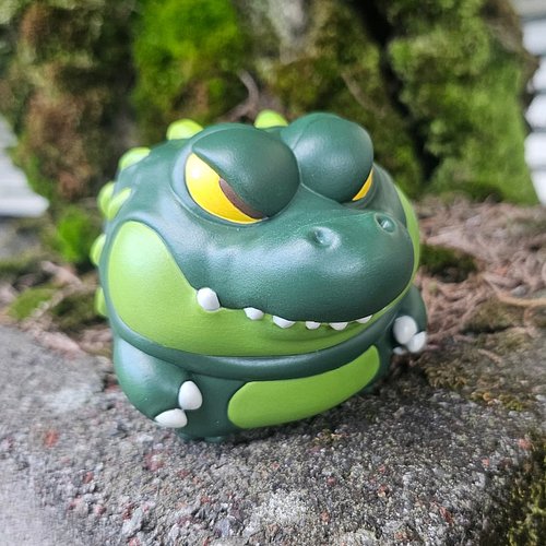 At first I was going to make this lil guy have a tan tummy but it turned into an avocado instead 😂🥑
Caiimam model by @grumpii...