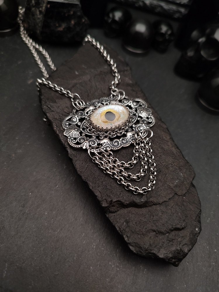 Eye Painted Amulet - MoonLace product image (2)