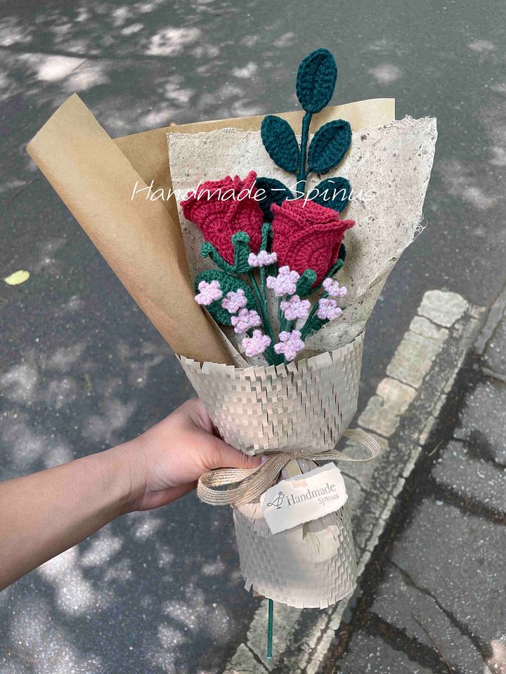 Red Rose Crochet Knit Bouquet - Forbidden City product image (2)
