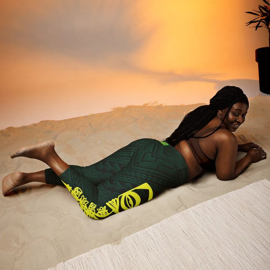 Tatau Korare Tiki Yoga Capri Leggings product image (9)