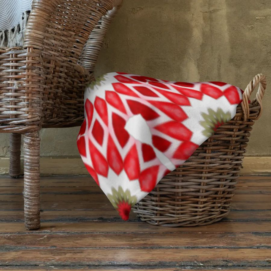 Red Green & White Daisy Throw Blanket product image (10)